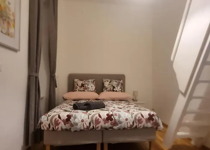 Small And Cozy Flat アパート